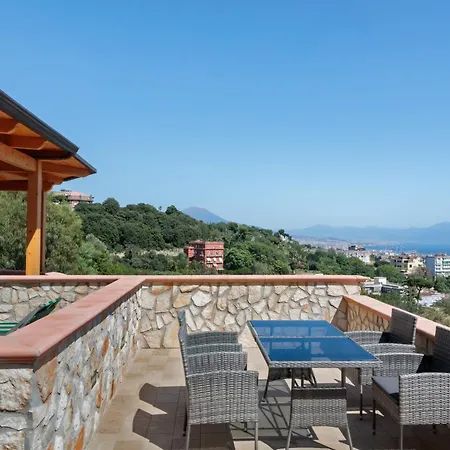 Nikita Casa Dei Girasoli * Nápoles